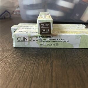 Clinique Even Better Concealer in CN 126 Espresso